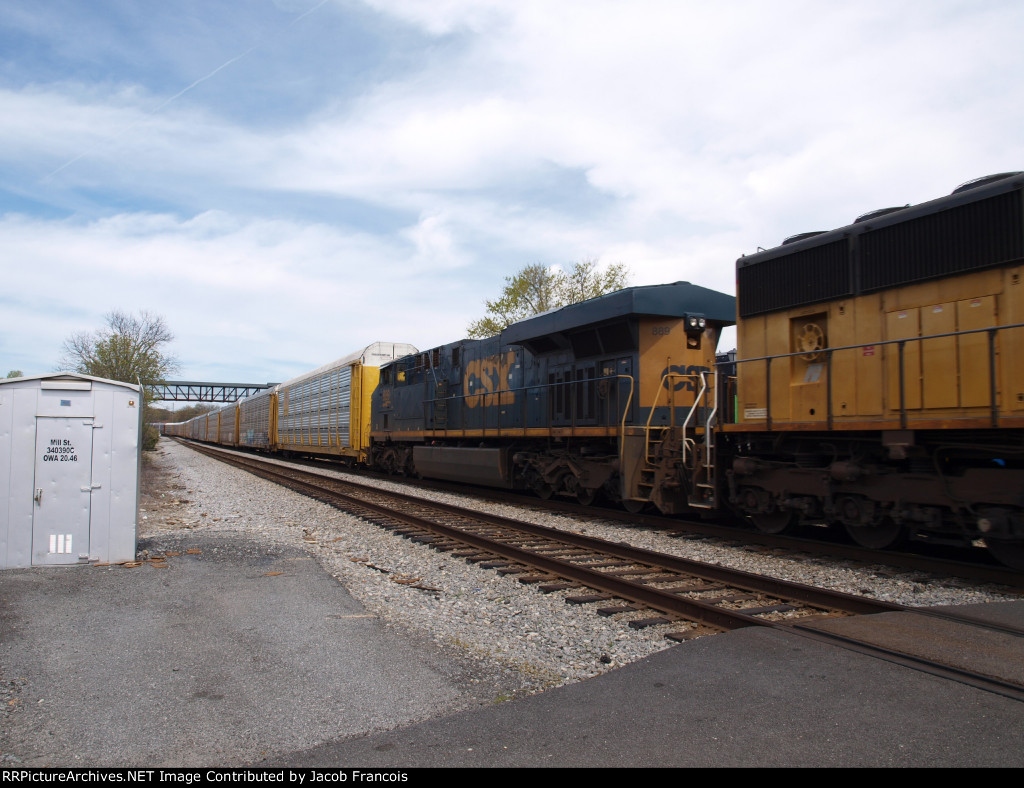 CSX 889